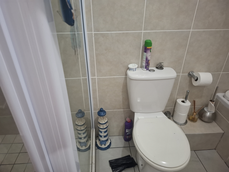 To Let 2 Bedroom Property for Rent in Beachfront Western Cape